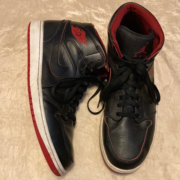 Jordan Other - Jordan 1 Mid “Black Red”